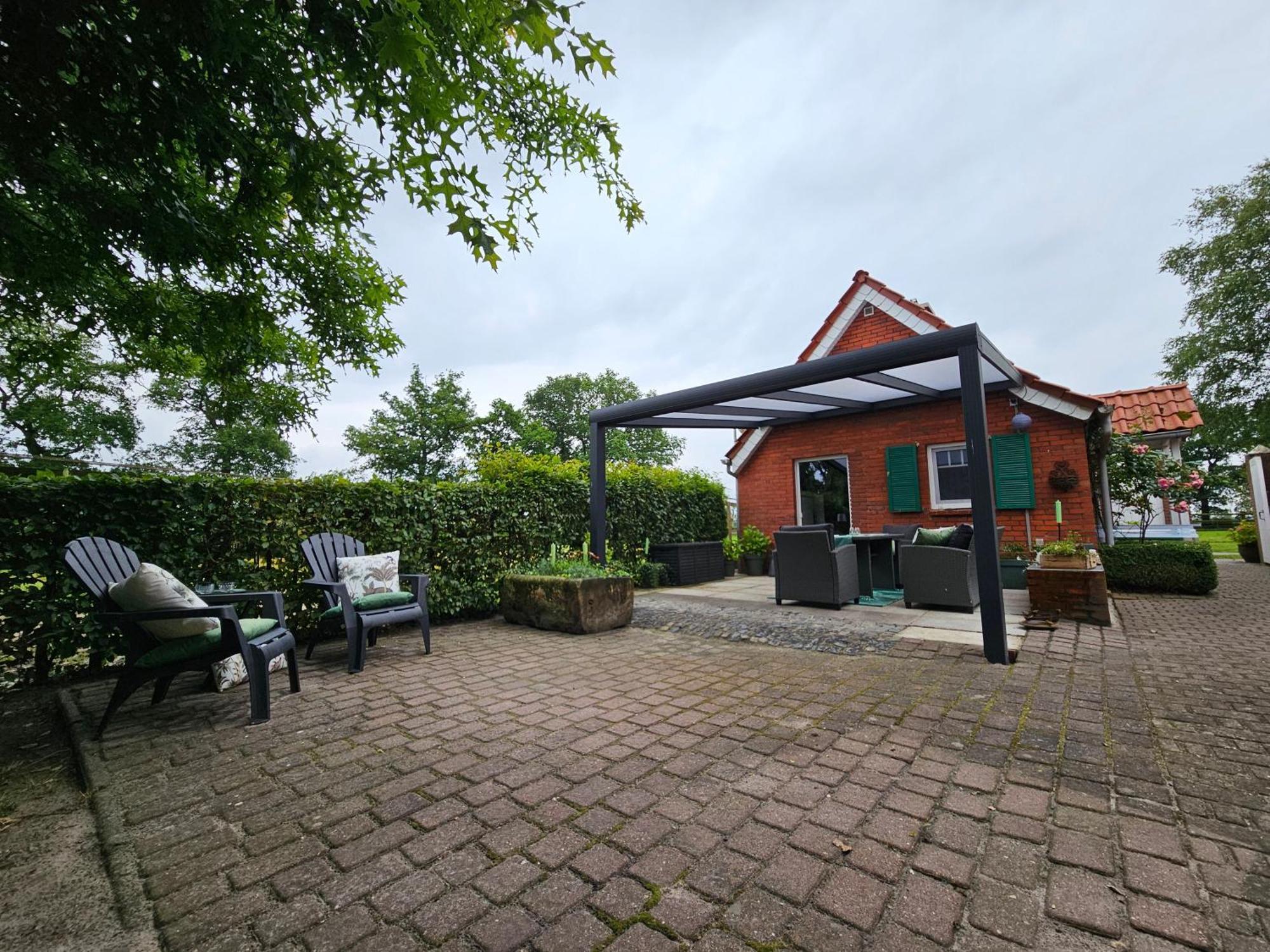 Kleines Ferienhaus Luettje Backhuus 35516 Uplengen Kültér fotó