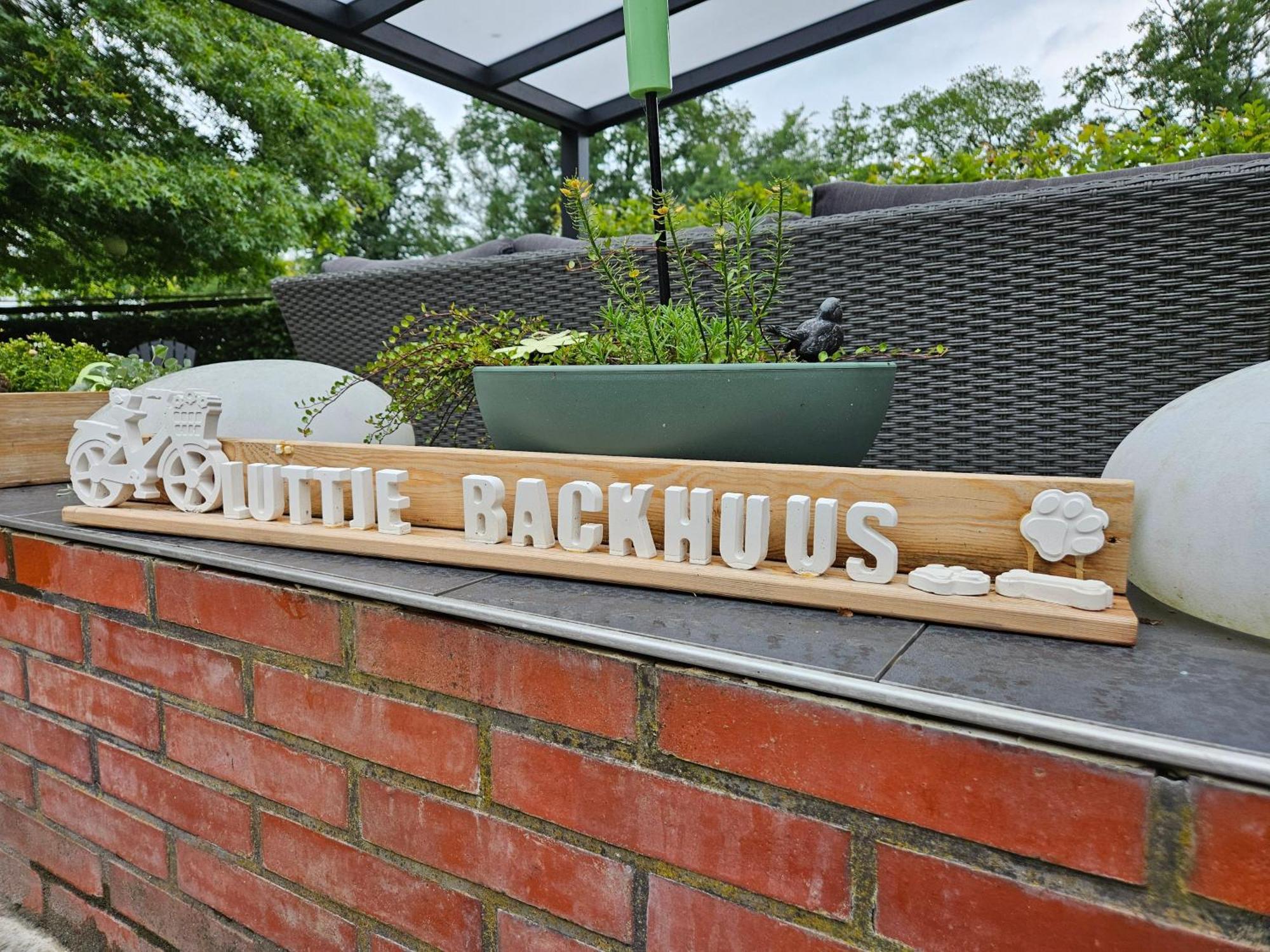 Kleines Ferienhaus Luettje Backhuus 35516 Uplengen Kültér fotó